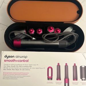 Dyson Airwrap smooth and control